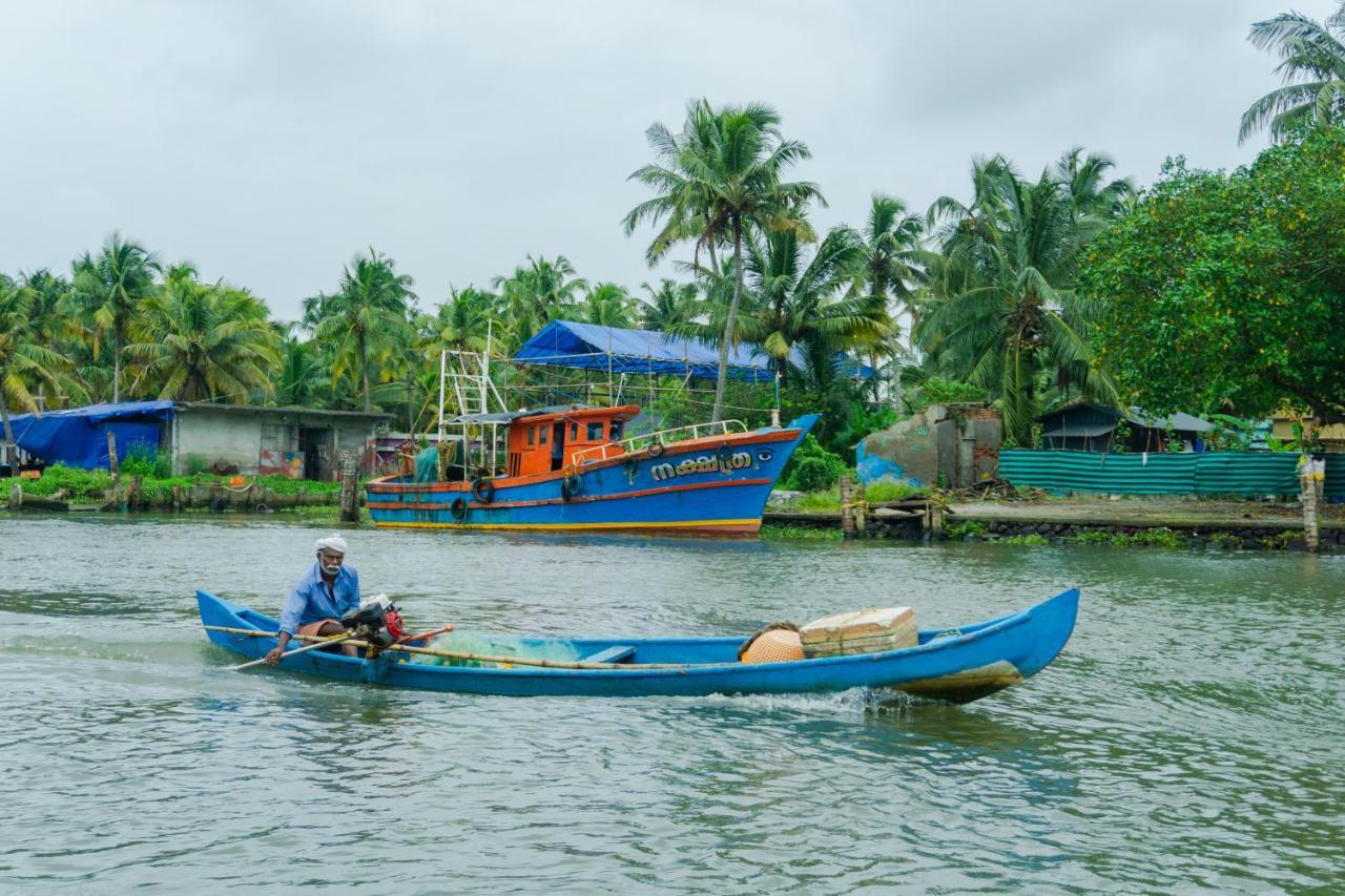 Canalview Private Cottage Azhikkal Ayiram Thengu Panmana 외부 사진